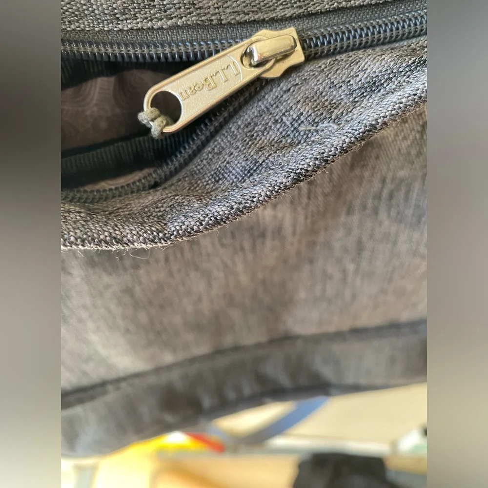 L.L. Bean Gray Crossbody Bag - Picture 6 of 8